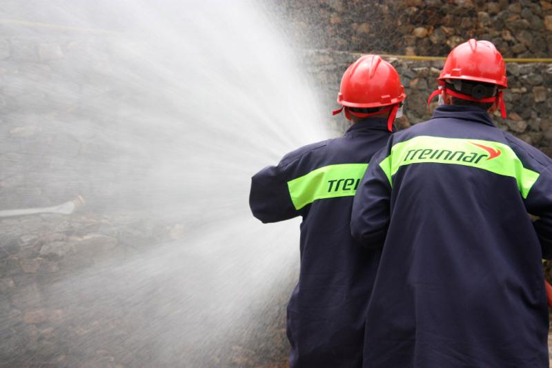 Curso de treinamento de combate a incêndio